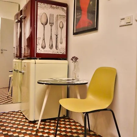 Vintage Vibe Rooms, Metro Politechnika By Urban Wake Privatunterkunft