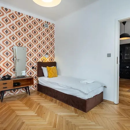 Vintage Vibe Rooms, Metro Politechnika By Urban Wake Privatunterkunft *